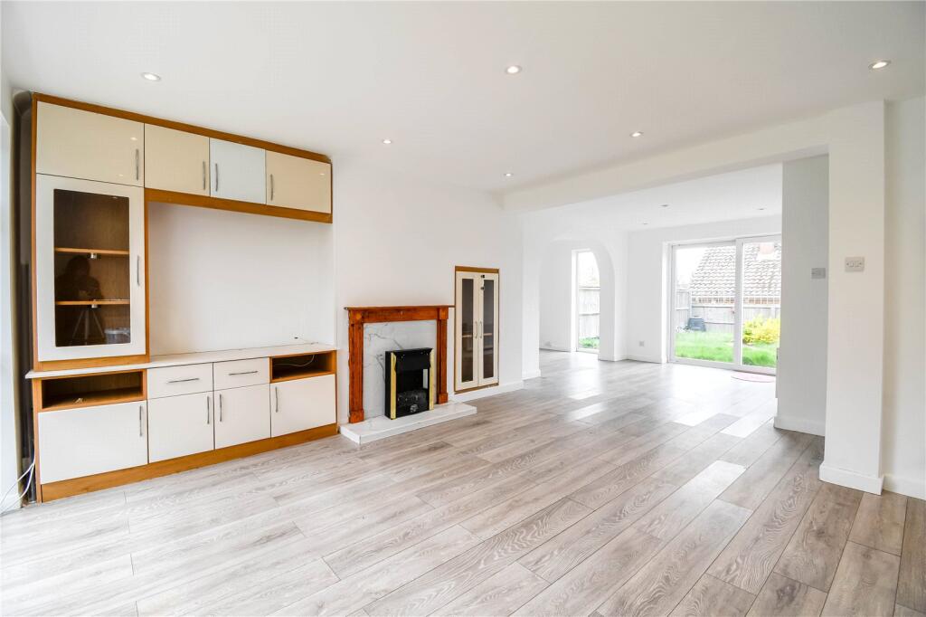 Penn Road, Speen, Newbury, RG14 photo 2