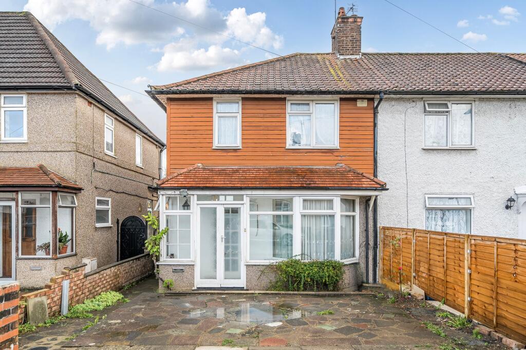 Main image of property: Wolsey Grove, Edgware, HA8