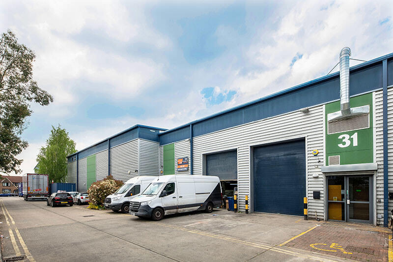 Main image of property: Unit 31, Vale Industrial Park, 170 Rowan Road, London, SW16 5BN