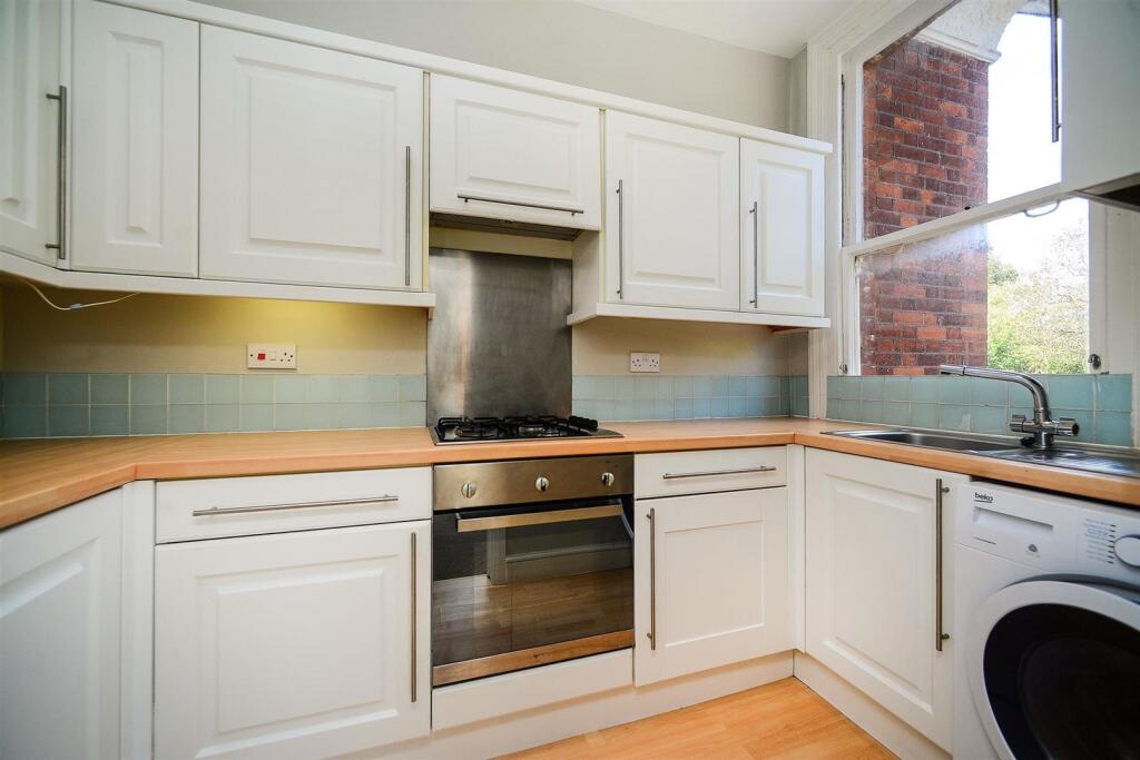 Apartment in Brighton - View 4
