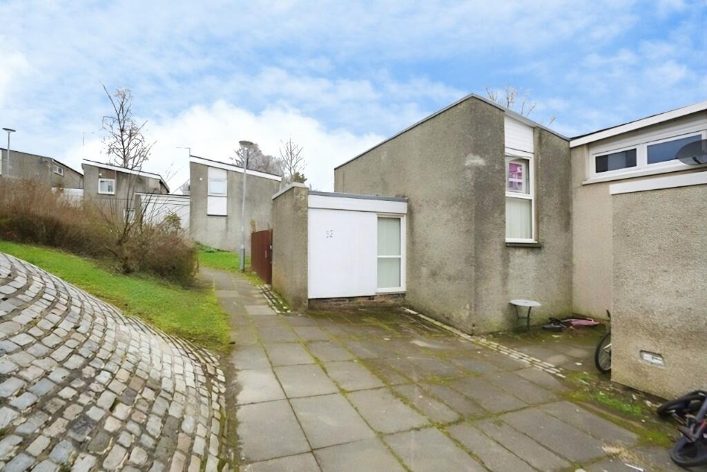 Main image of property: Pine Place, G67