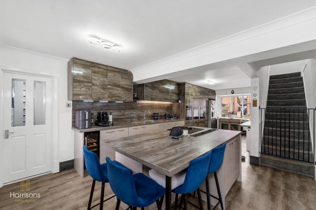 Main image of property: Dale Lee, Westhoughton, Bolton, Lancashire, BL5