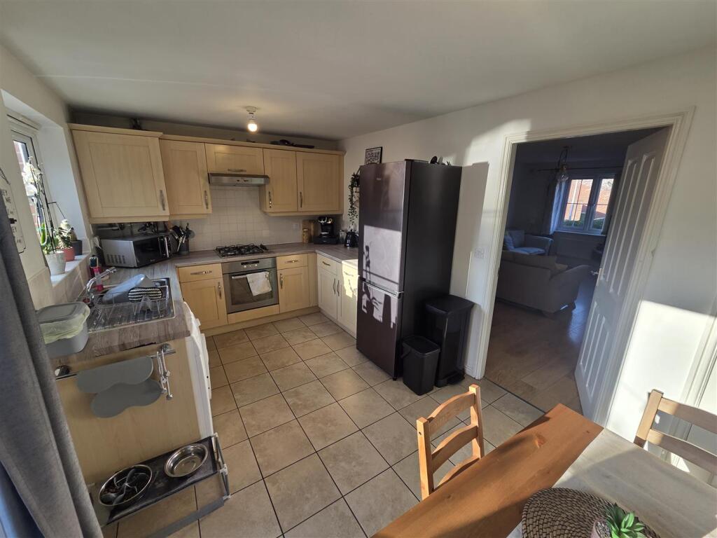 Wellingford Avenue, Widnes photo 4
