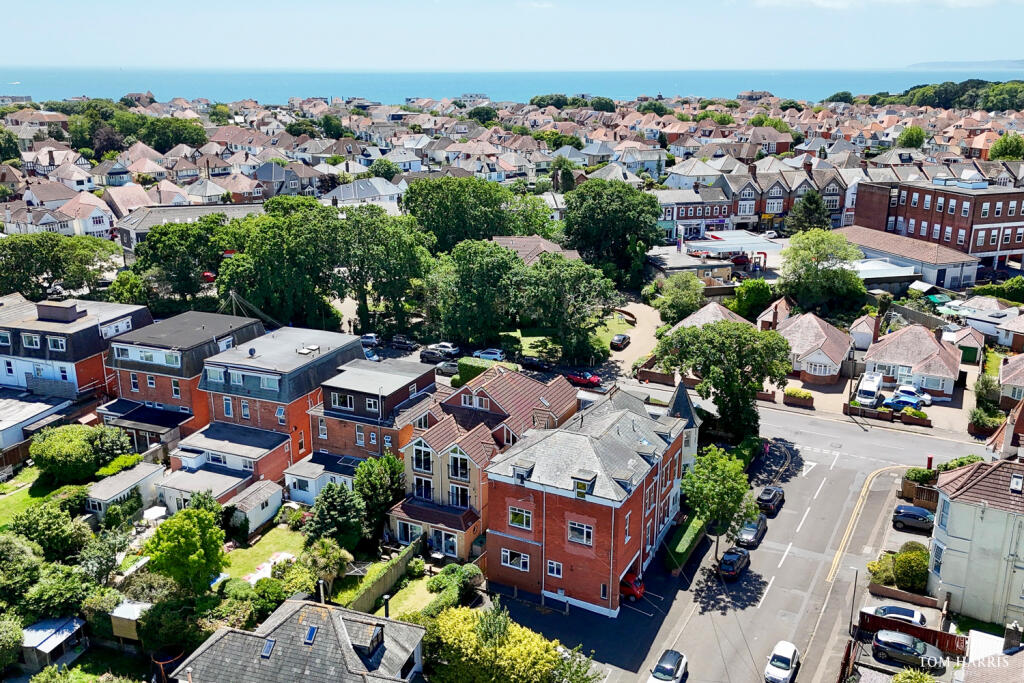 Driftwood, Arnewood Road, Southbourne, Dorset BH6 - View 4