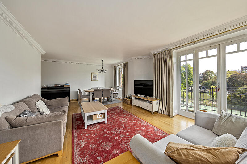 Apartment in Twickenham - More