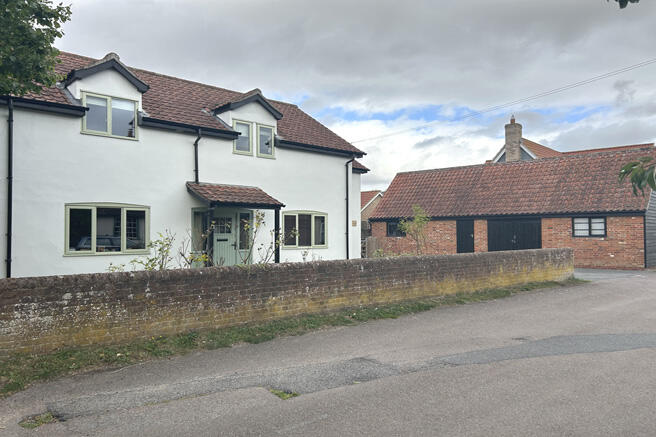4-bed detached on Debenham, £500,000