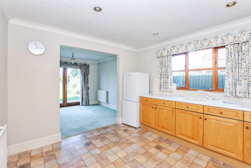 House in South Holland, Sutton St. James - View 5