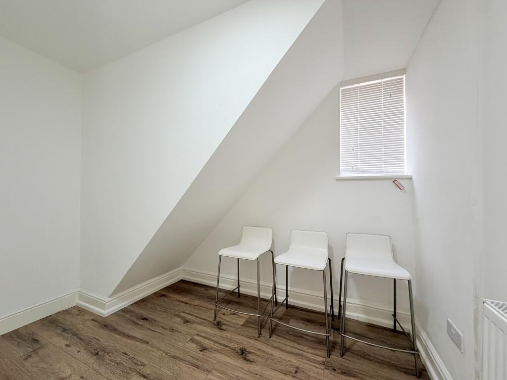 Apartment in Northampton, Wellingborough - View 5