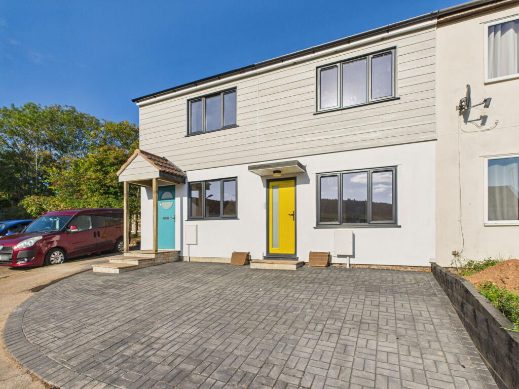 Main image of property: Ladymead, Woolbrook, Sidmouth, EX10 9XN