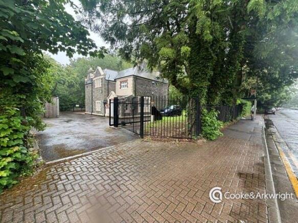 Pic 44 - Roath Park House.jpg