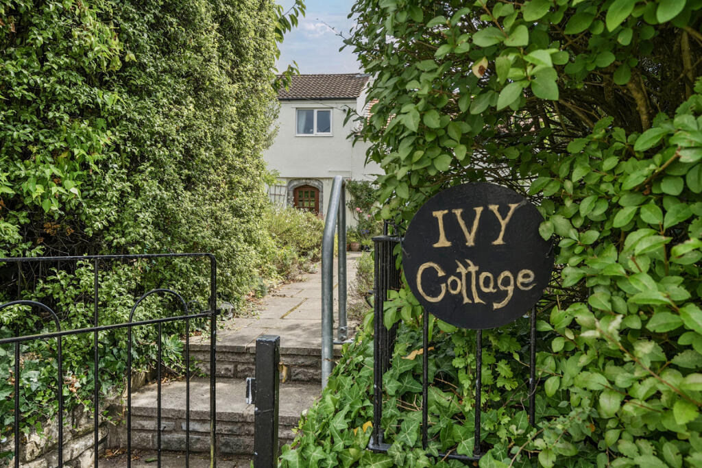 Llanmaes, Vale of Glamorgan, CF61 photo 3