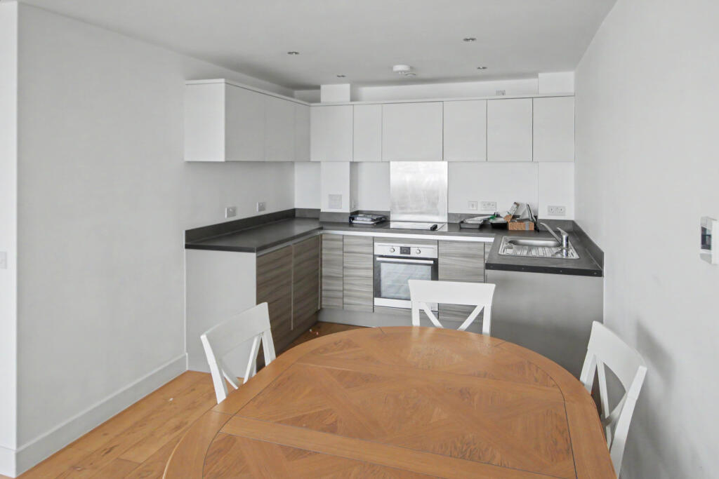 Apartment in Roedean, Brighton Marina - More