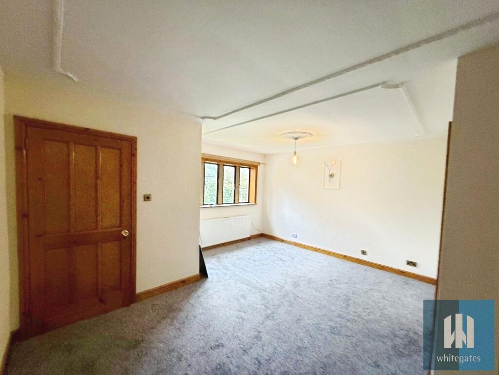 House in Huddersfield - View 5