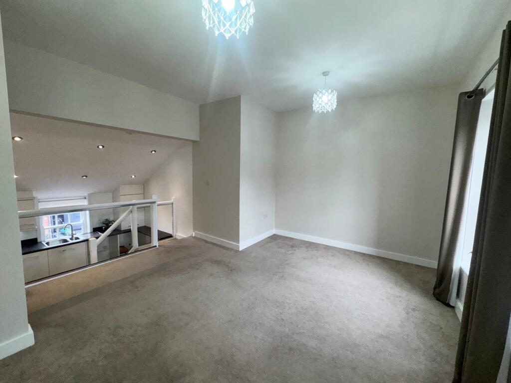 Apartment in Lincoln, Lincolnshire - View 3