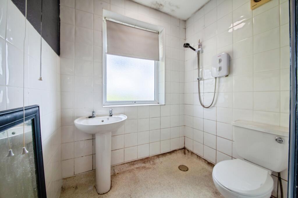 House in Sheffield, South Yorkshire - View 4