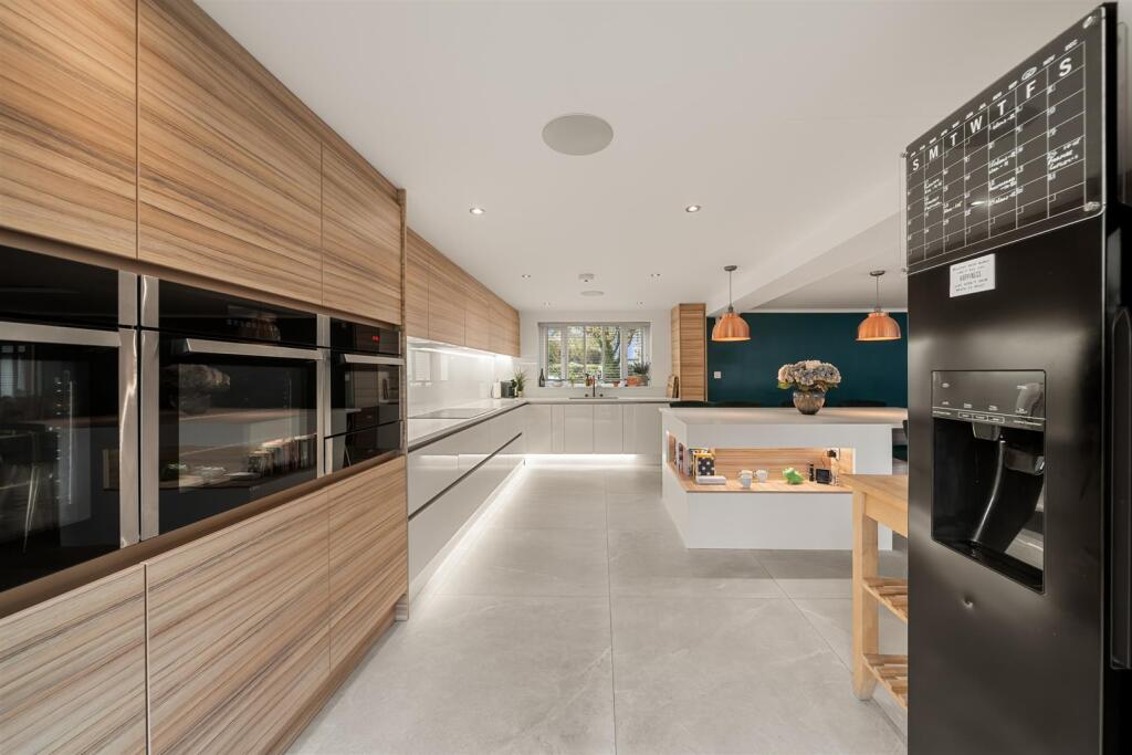 Ferrands Park Way, Harden, Bingley, BD16 1HZ photo 4
