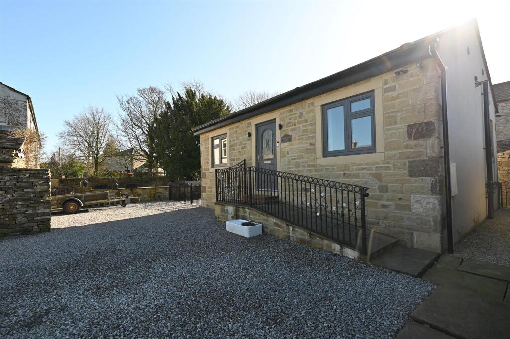 2-bed detached on Ings Houses, Hawes, £300,000