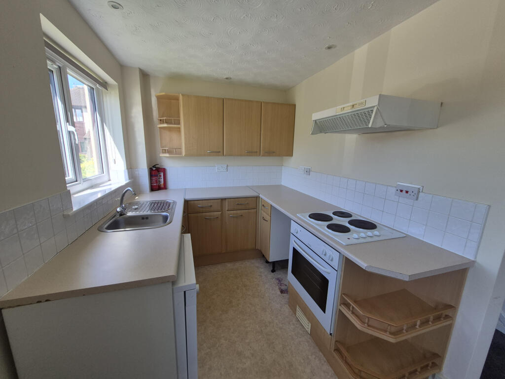 St. Davids Grove, Lytham St. Annes, Lancashire, FY8 photo 4
