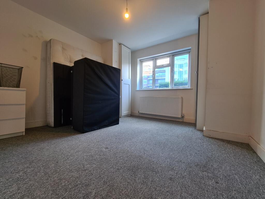 Main image of property: Golders Green Road, Golders Green, London, NW11
