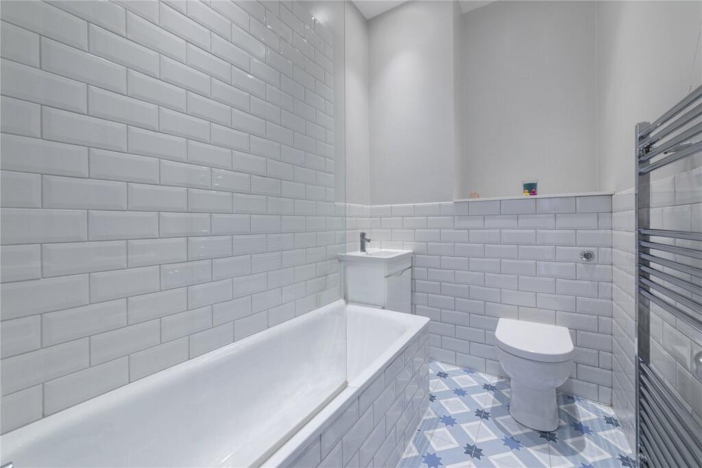 House in London - View 4