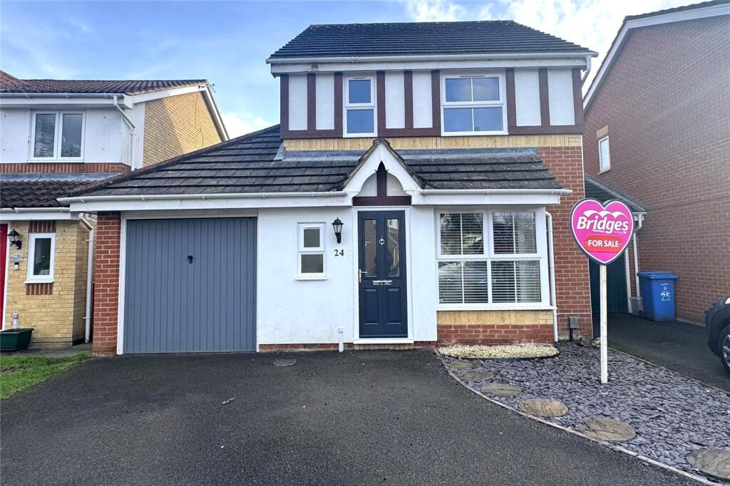 Main image of property: Richmond Close, Farnborough, Hampshire, GU14