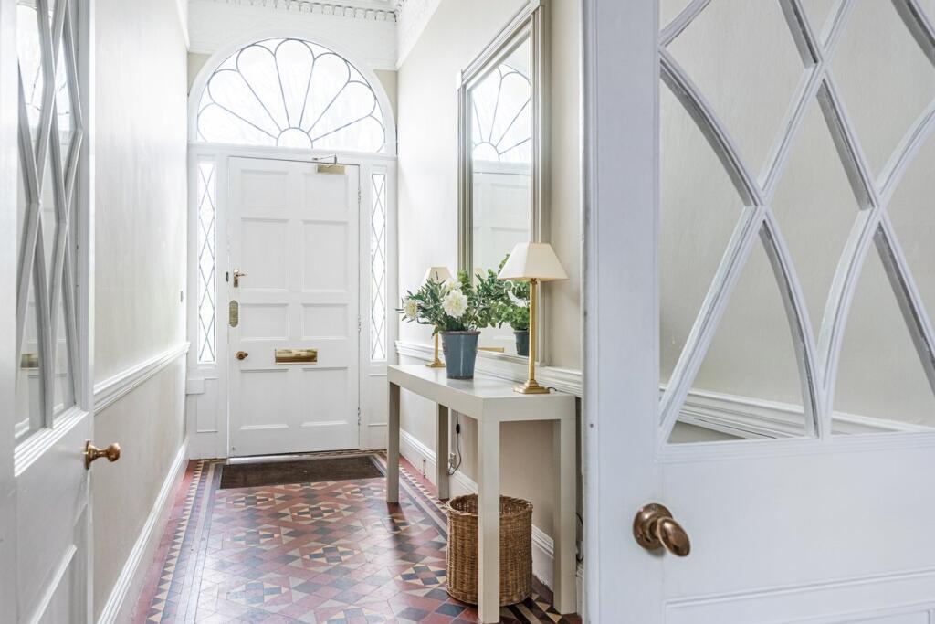 Apartment in Bath - View 2