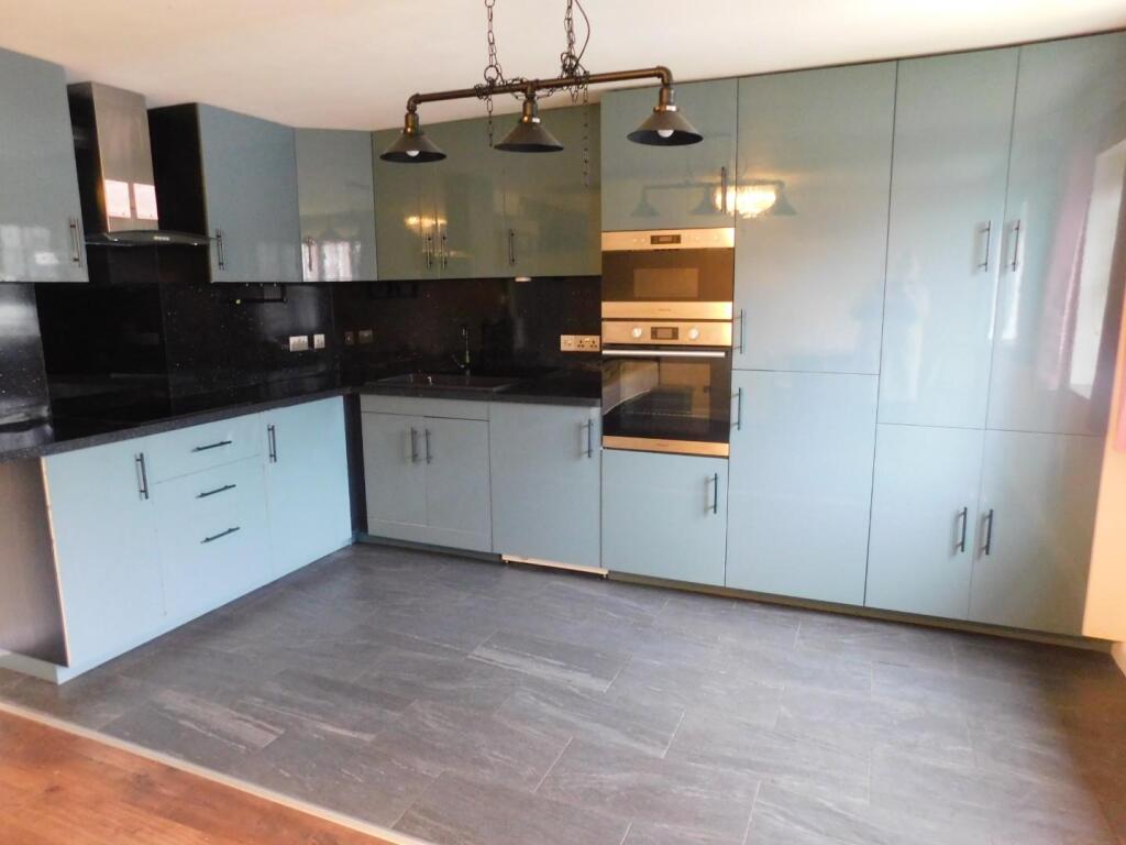 Apartment in Liverpool, Knowledge Quarter - View 2
