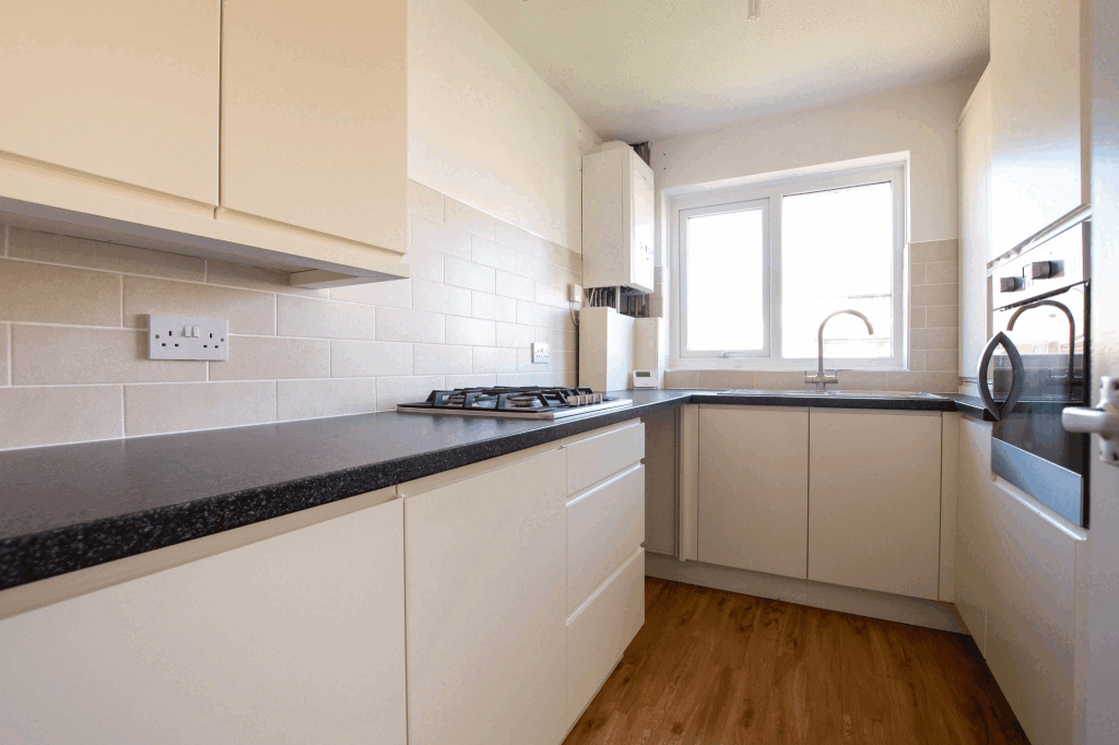 House in Earls Barton - View 3