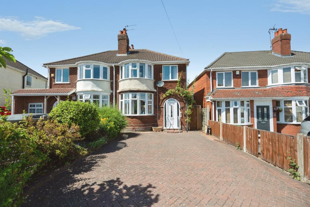Main image of property: Queens Drive, Rowley Regis