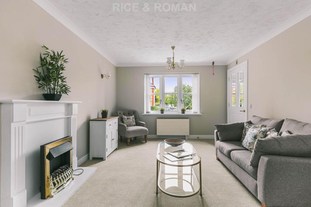 Blake Court, Winchmore Hill photo 3