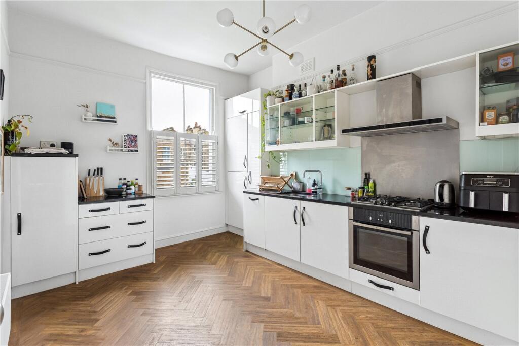 Apartment in London - View 4