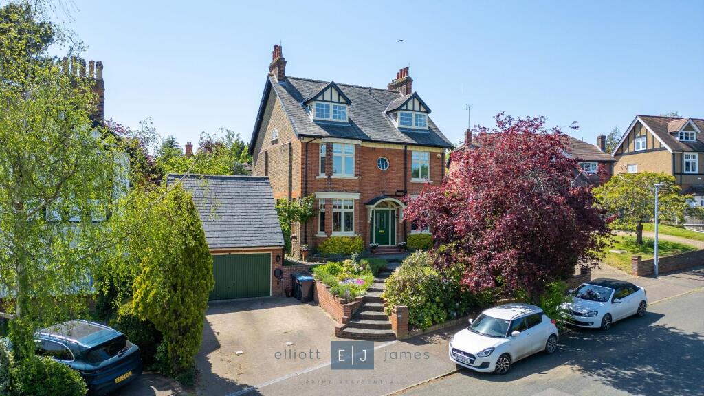 Main image of property: Connaught Avenue, Loughton