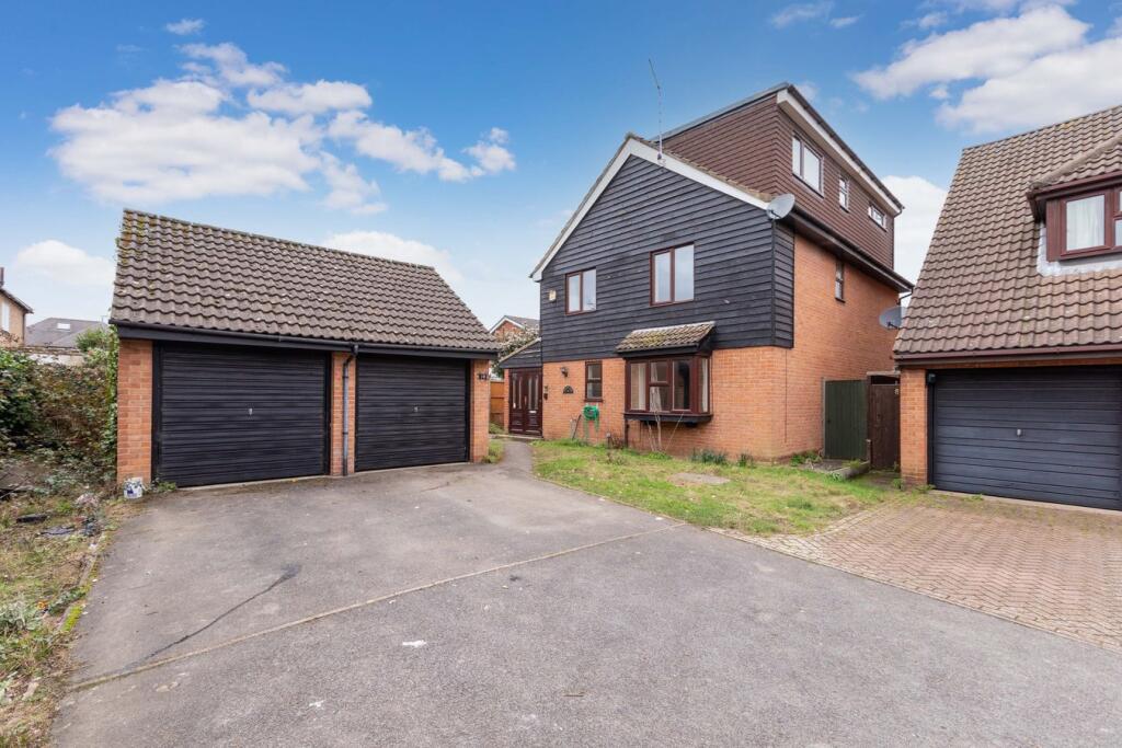 Main image of property: Palmerston Avenue, Langley, SL3