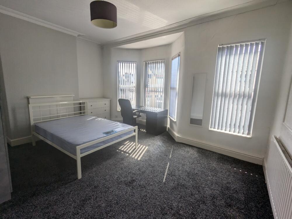 Main image of property: 4 Bed - Garmoyle Road, Wavertree, L15