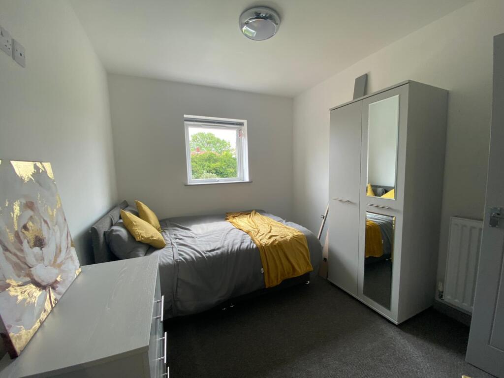 Main image of property: Room 3, Calais Road, Burton Upon Trent, Staffordshire