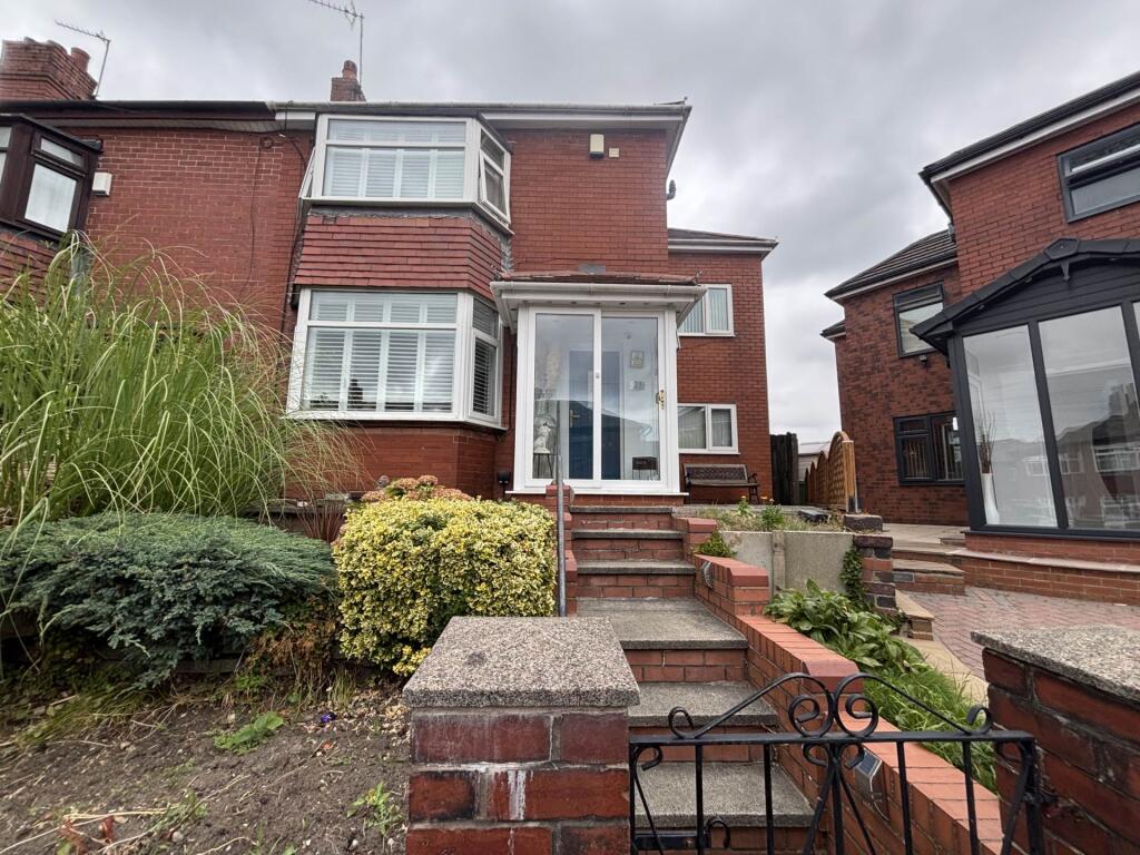 Main image of property: 21 Fernlea Avenue, Oldham, OL1 2QH