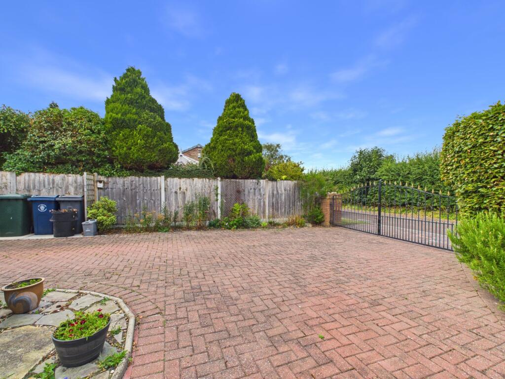 House in West Lancashire, Burscough - View 4