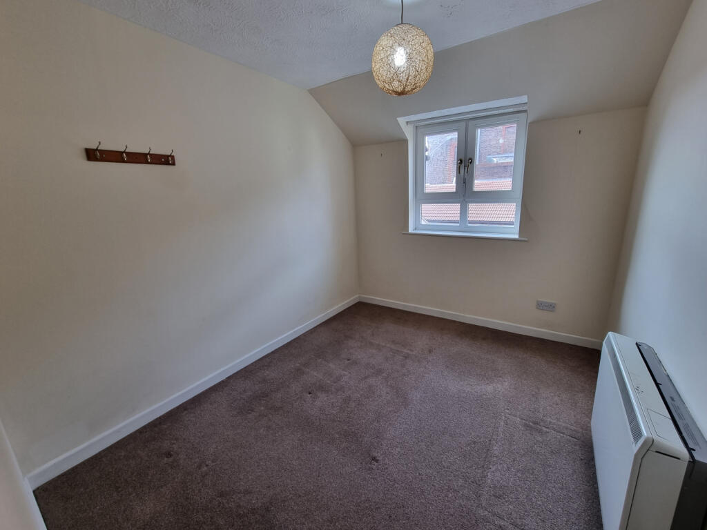 Apartment in Portsmouth - View 3