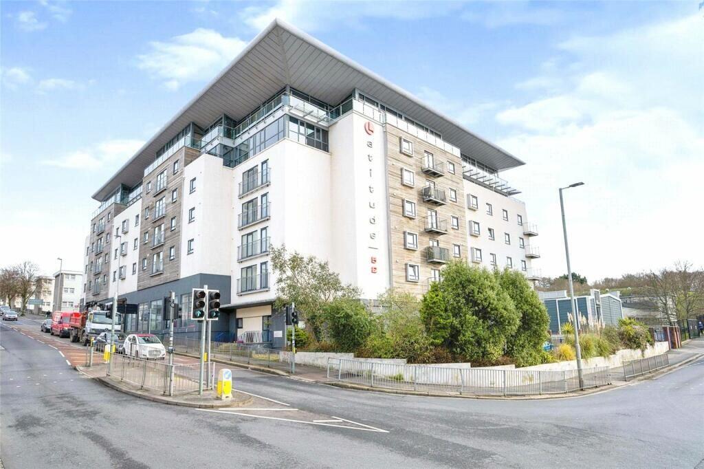 Main image of property: Flat 64, 237 Albert Road, Plymouth, Devon, PL2 1DL