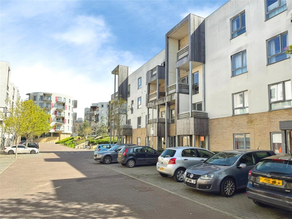 Main image of property: Glenalmond Avenue, Cambridge, Cambridgeshire