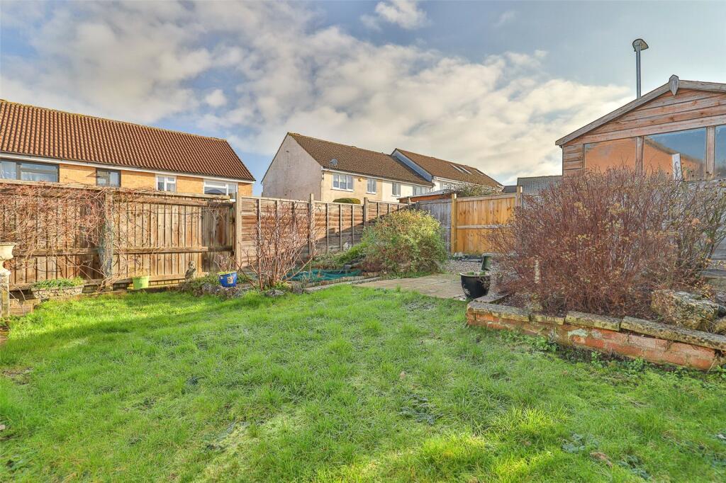 Linnet Way, Frome, Somerset, BA11 image 3