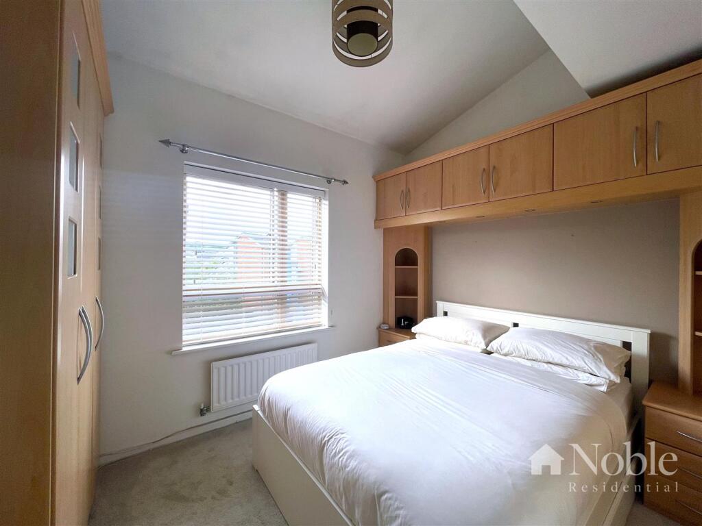 Apartment in Chelmsford - View 5