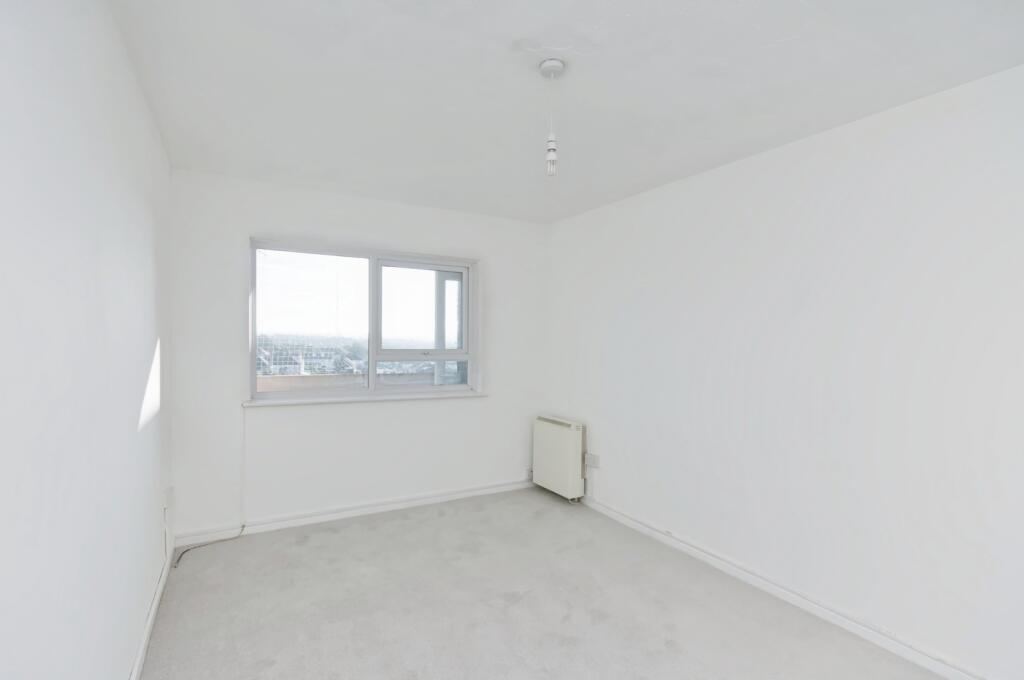 Apartment in Brighton - View 3