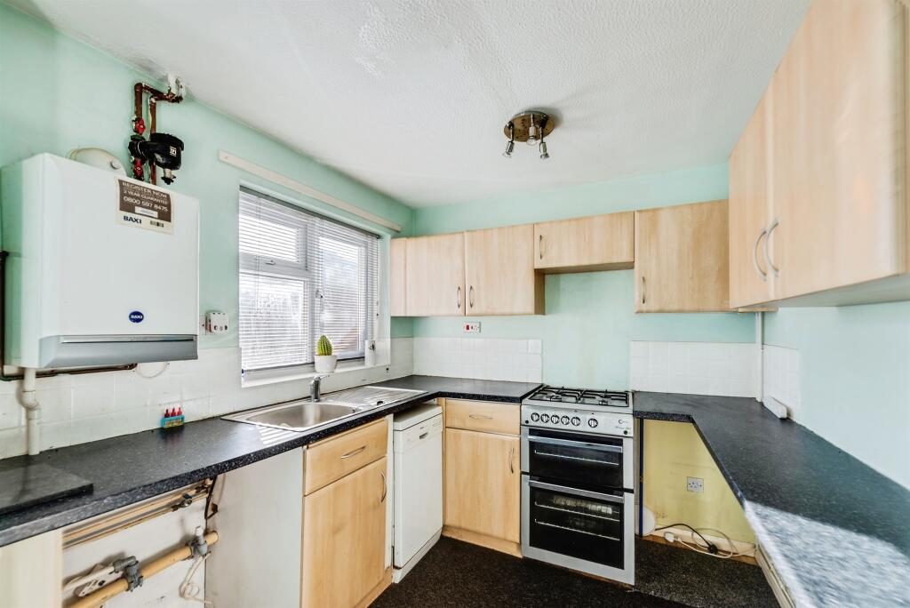 House in Swindon, West Swindon - View 4