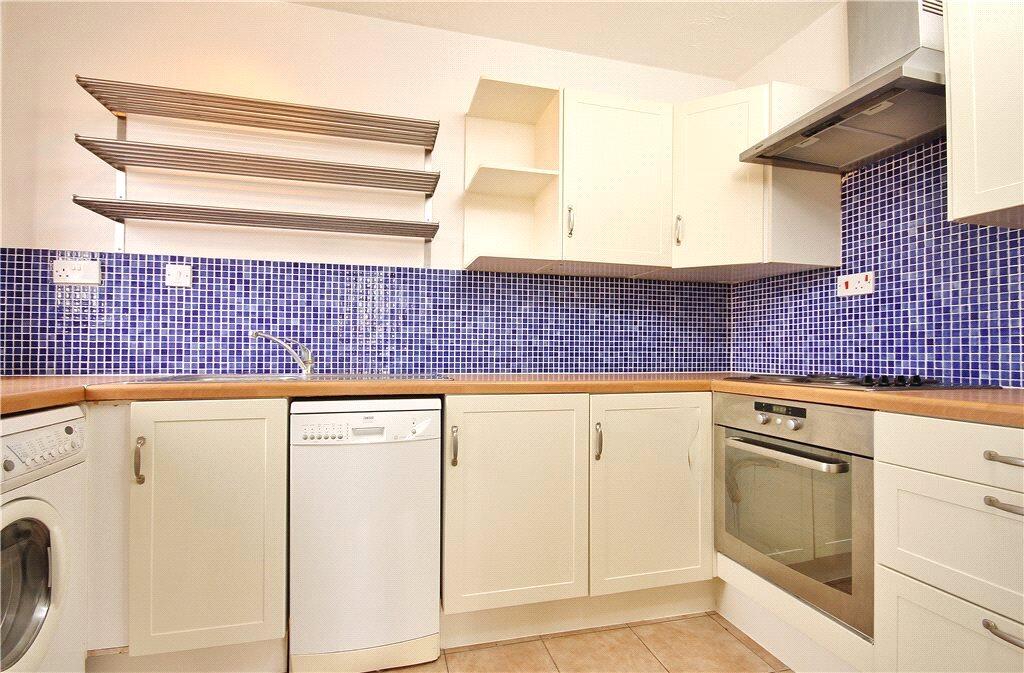Apartment in Twickenham - View 3