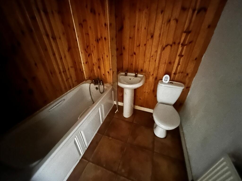 Apartment in Kilmarnock, North Ayrshire - View 4