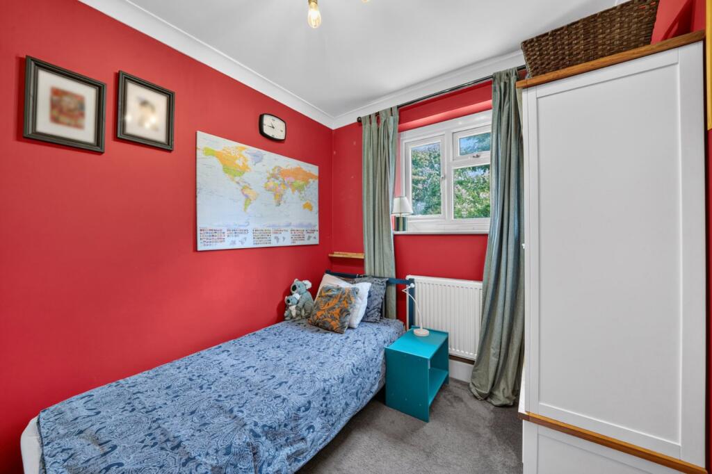 Apartment in London - More