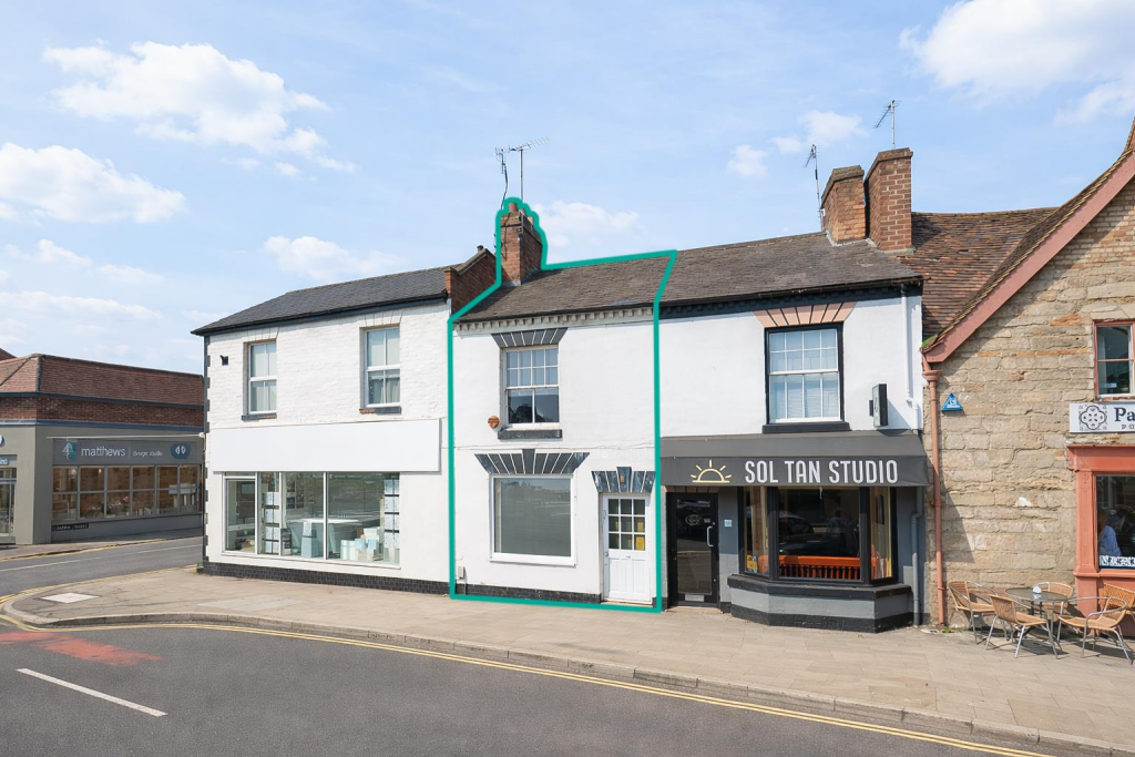 Main image of property: Coten End, Warwick, Warwickshire