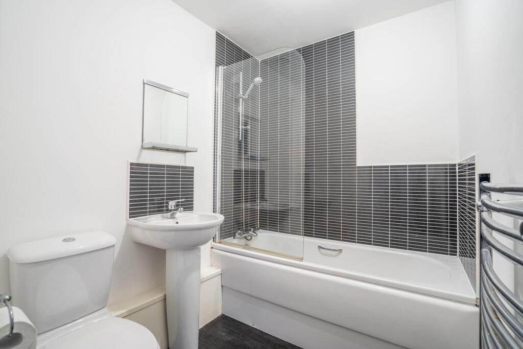 Masters Mews, College Court, Dringhouses, York, YO24 1UG