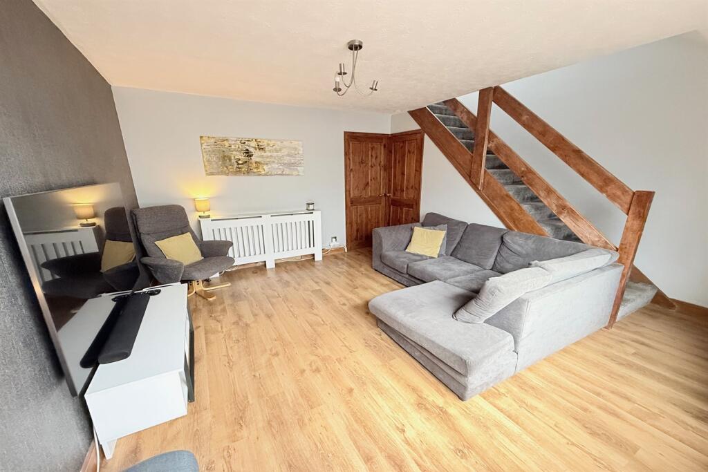 House in Warrington, Callands, Burtonwood and Westbrook - View 3
